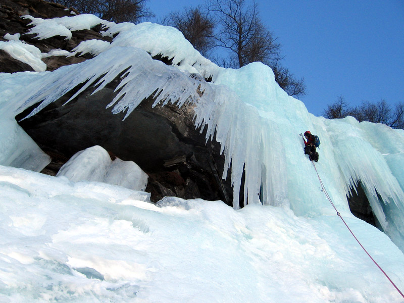 Salto del Nido, Val Febbraro