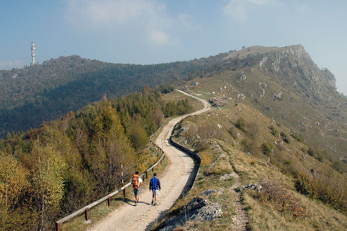 DOLCE PENDENZA PER IL MONTE RAI