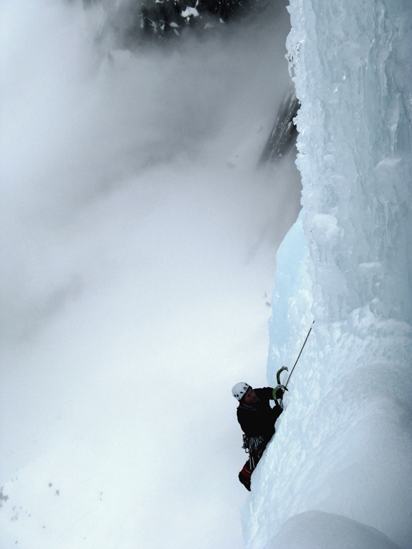 Albigna: Il Candelone, variante della grotta